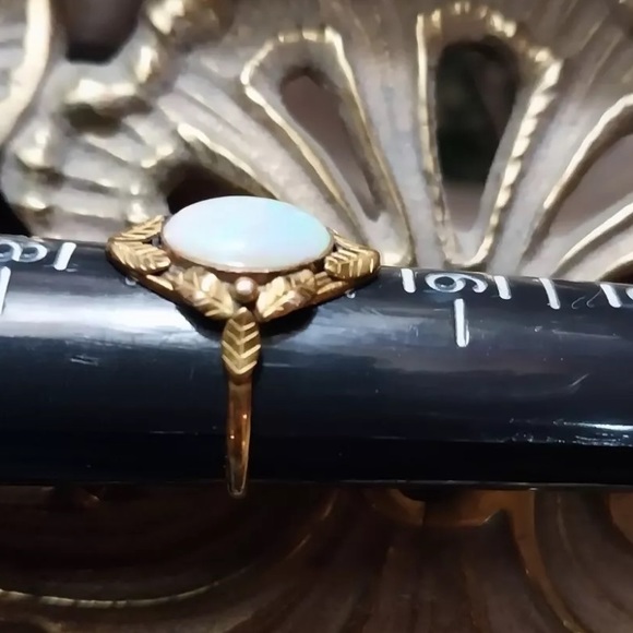 Antique Estate 10KT YELLOW GOLD OPAL leaf RING π π€ π - Picture 7 of 9